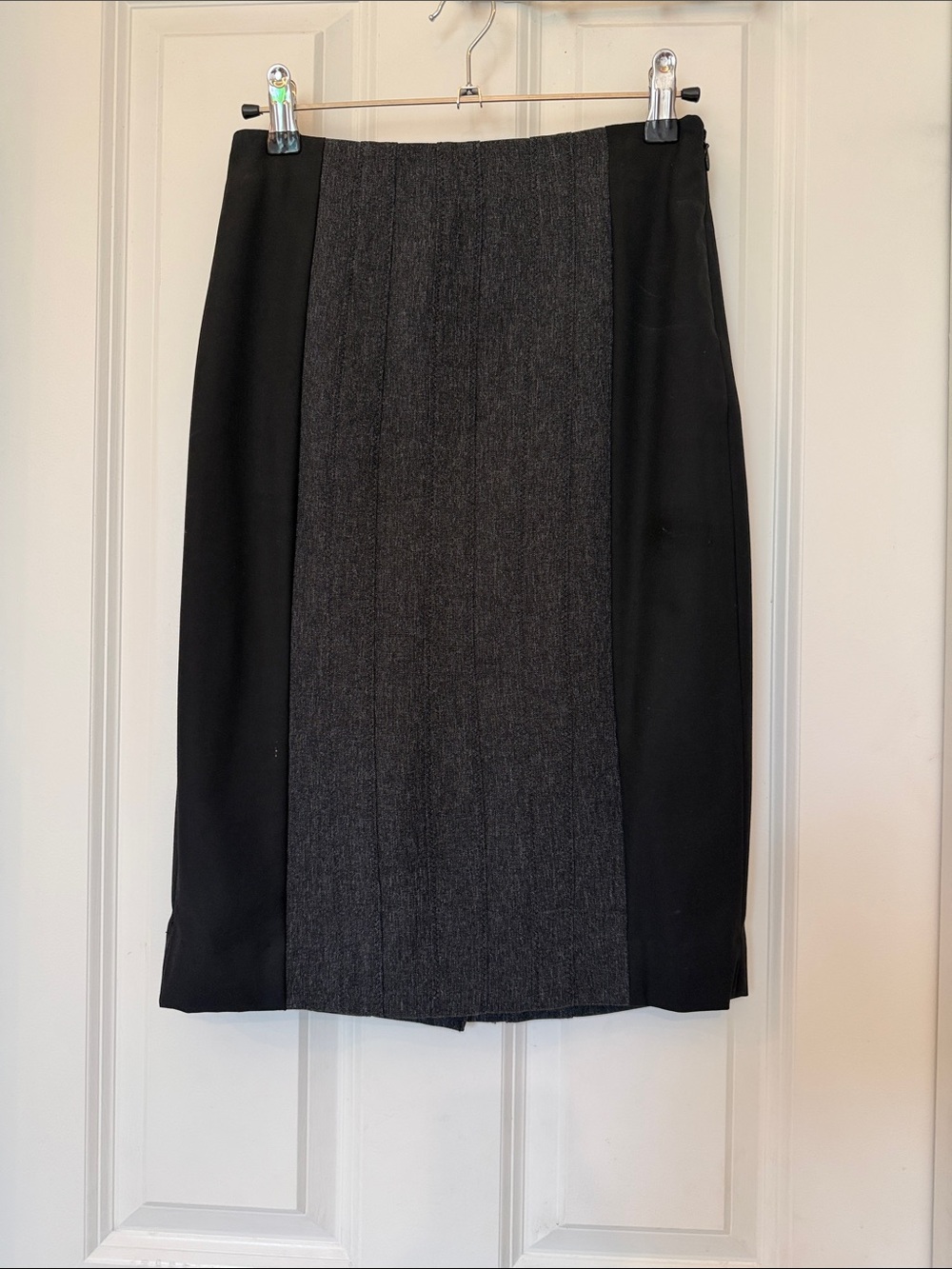 The limited Two-Tone Black and Charcoal Panel Pencil Skirt